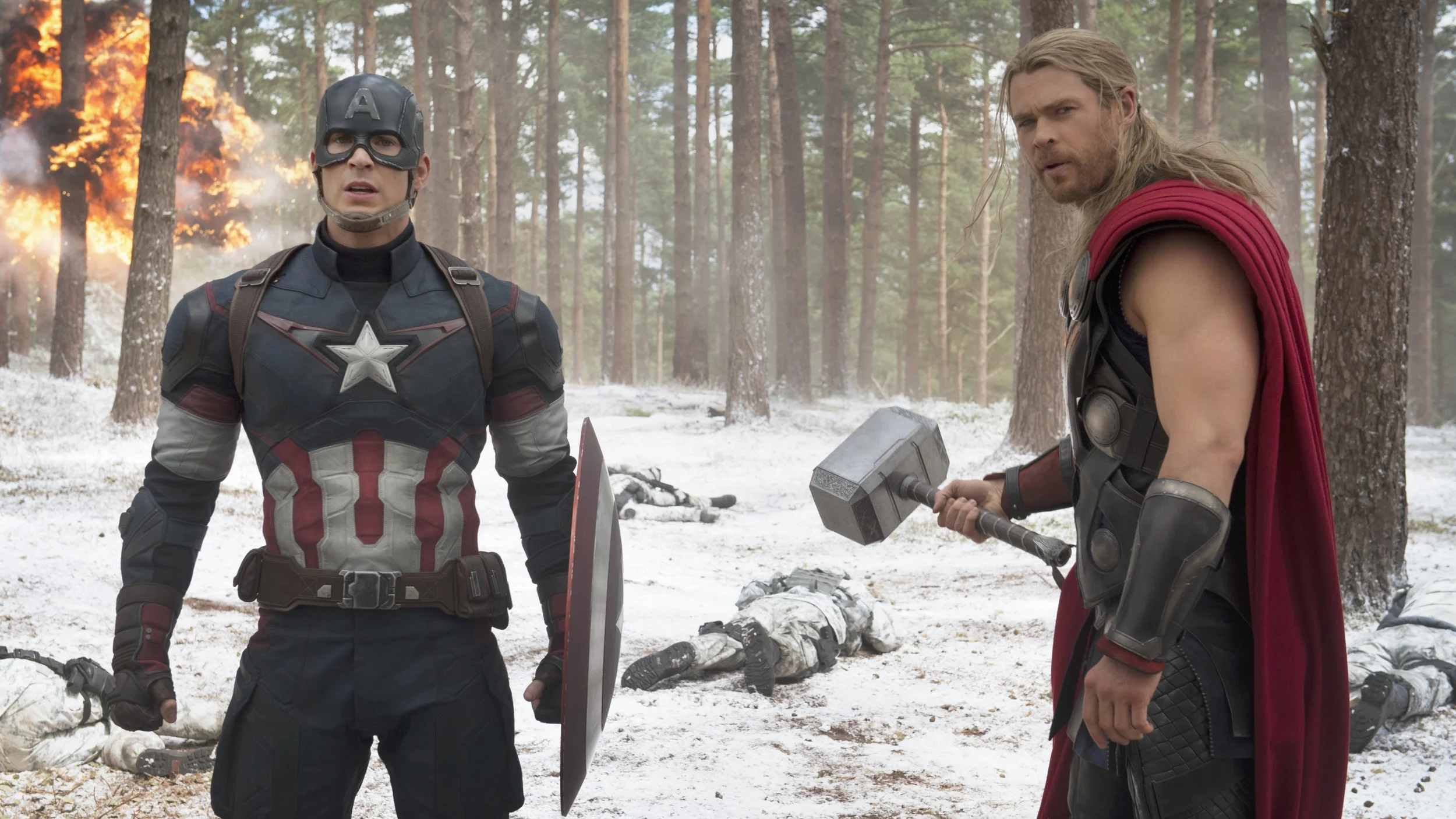 avengers-age-of-ultron-chris-evans-chris-hemsworth1.jpg