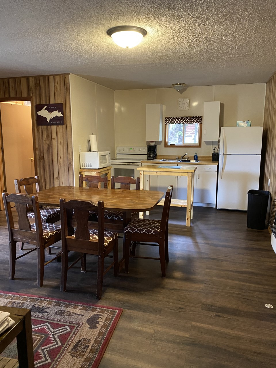 Upper Michigan Cabin Rental Superior Times Resort, Au Train Presque