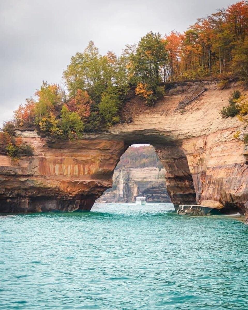 pictured rocks.JPG