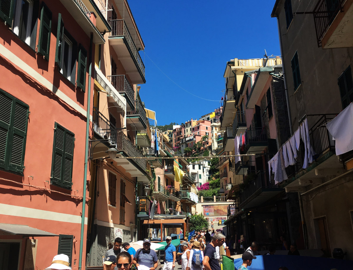 Crowded streets of Manarola.