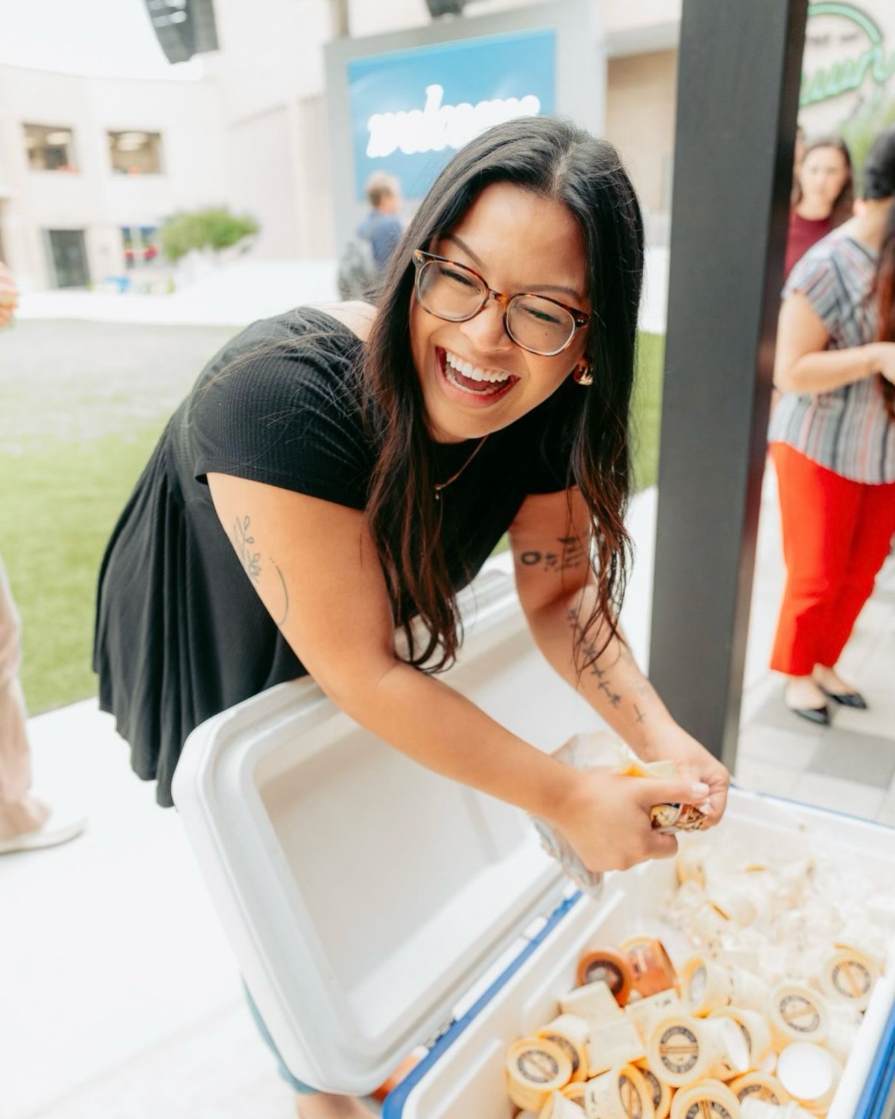 If ya missed ice cream after The5 last Sunday, here&rsquo;s your invitation to come to Metro on Tuesday + for our BLUE BELL &amp; BASEBALL LATE NIGHT with ice cream and the Astros game!🍦⚾️🤟 :) Meet Me at Metro!!!

@metro_htx young adults 
Tuesdays 