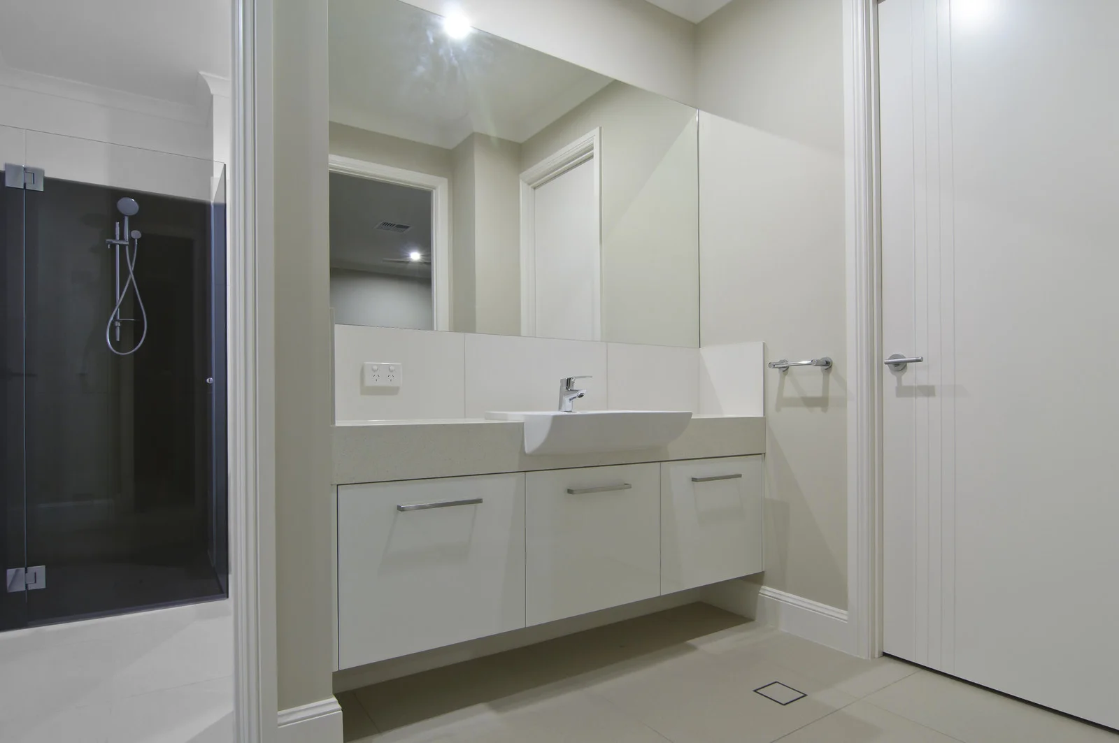 Powder Room.jpg