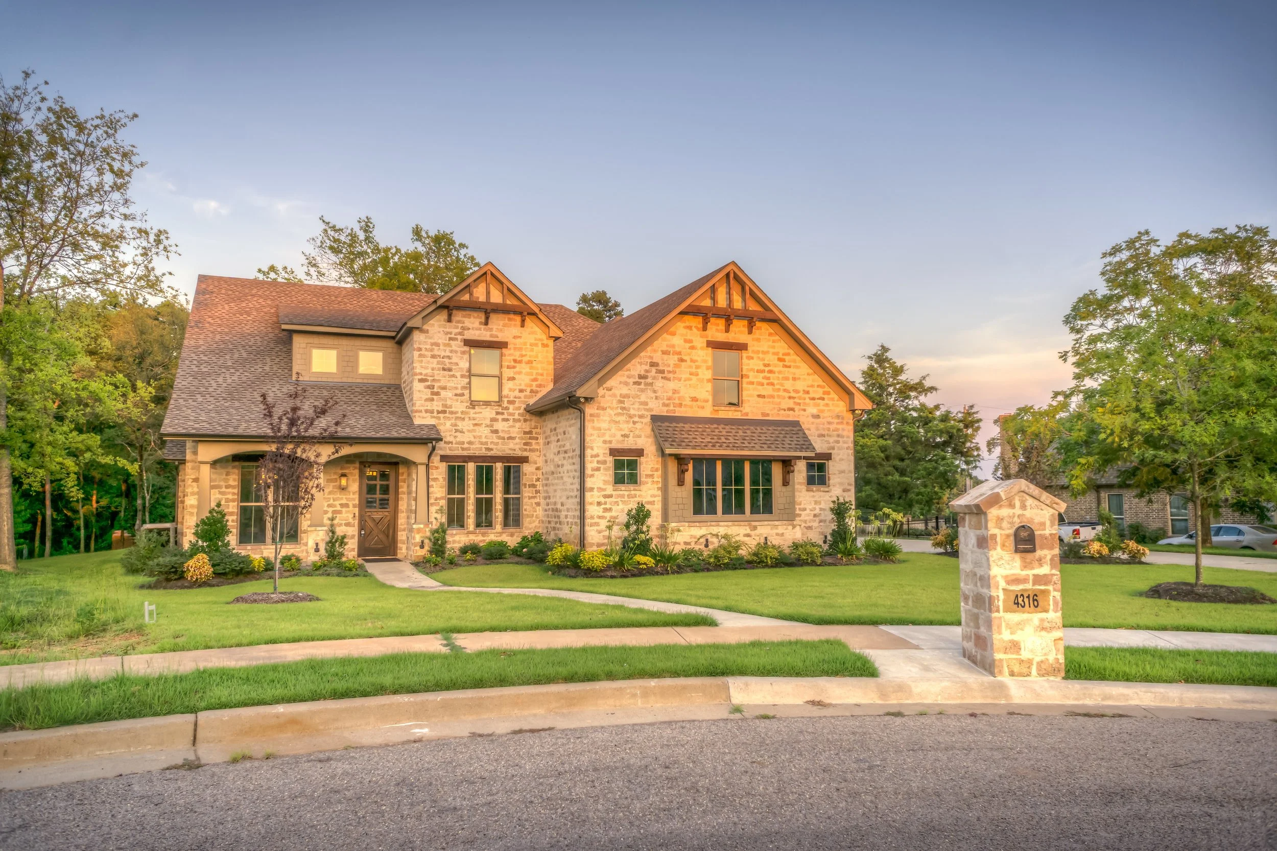 LRE STOCK PHOTO (31).jpg