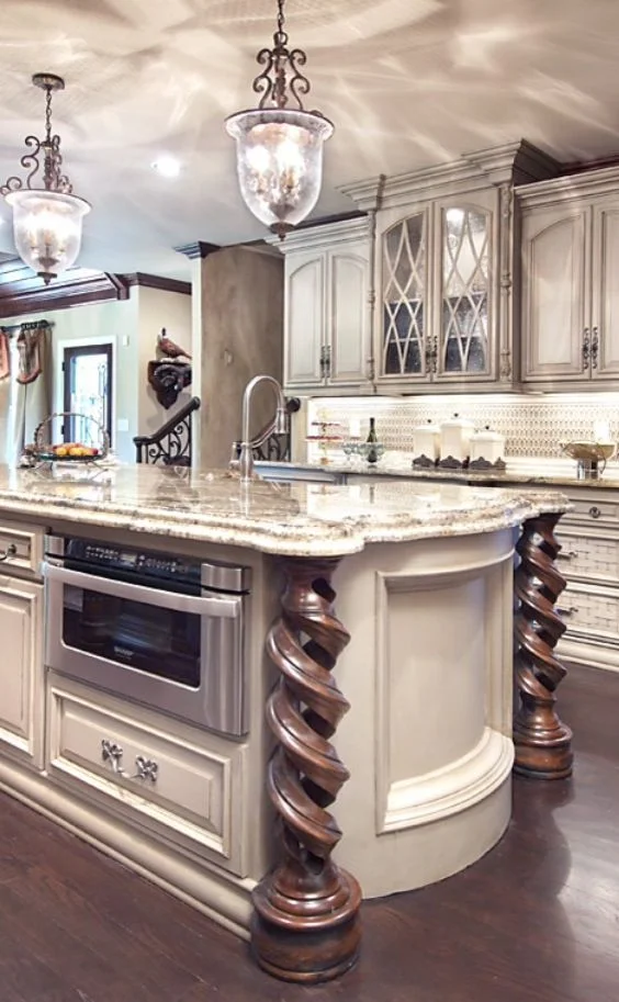 Luxury Home 14.jpg