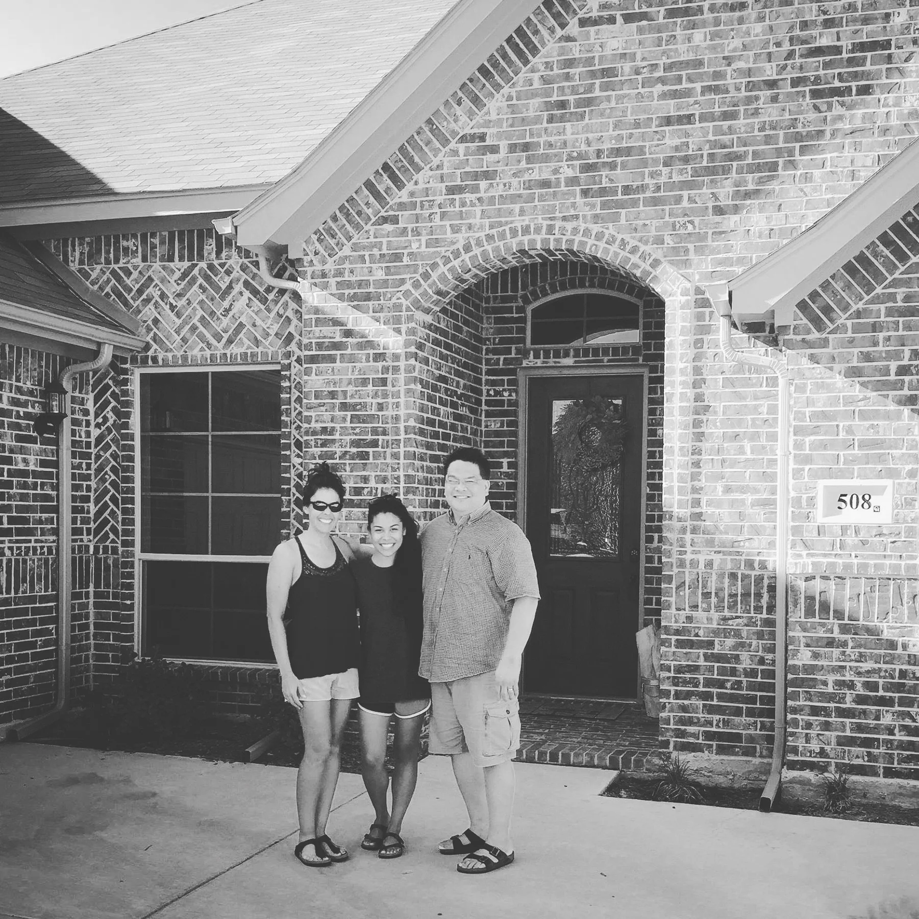 HELP THE MARTINS MOVE