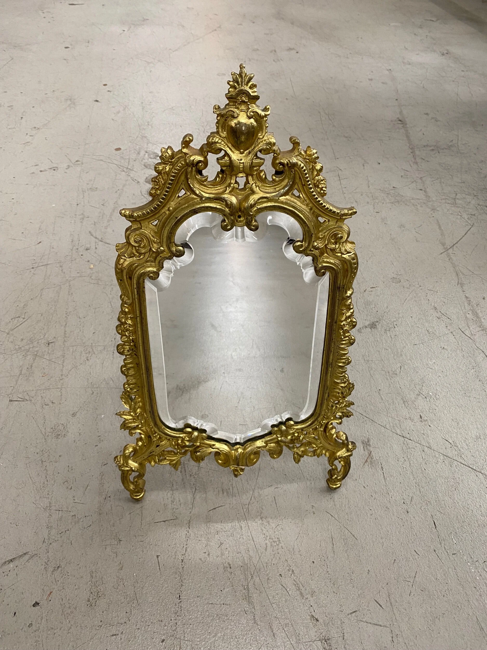 82A930D4-294D-42C6-B3CE-29D5FEE89EDC