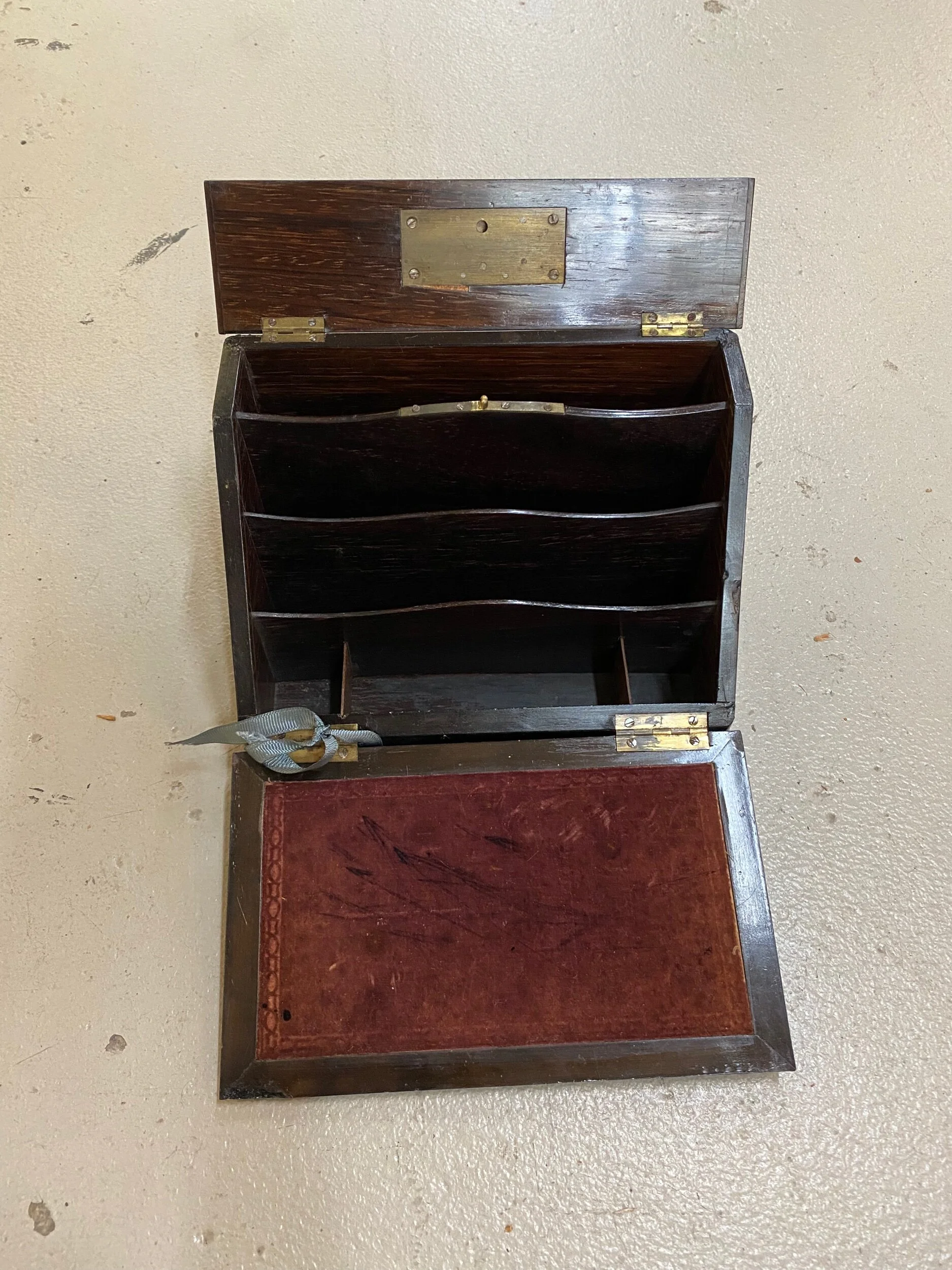 C816A6F8-EC6F-4801-9ED5-3723AE5C6D3D