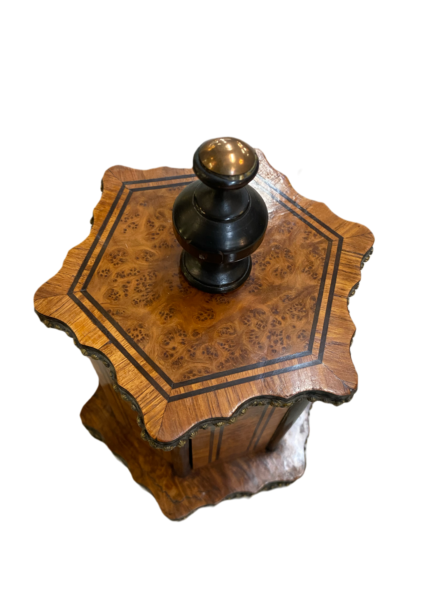 E58172D2-60E9-4245-9209-B91F85B0AA4C