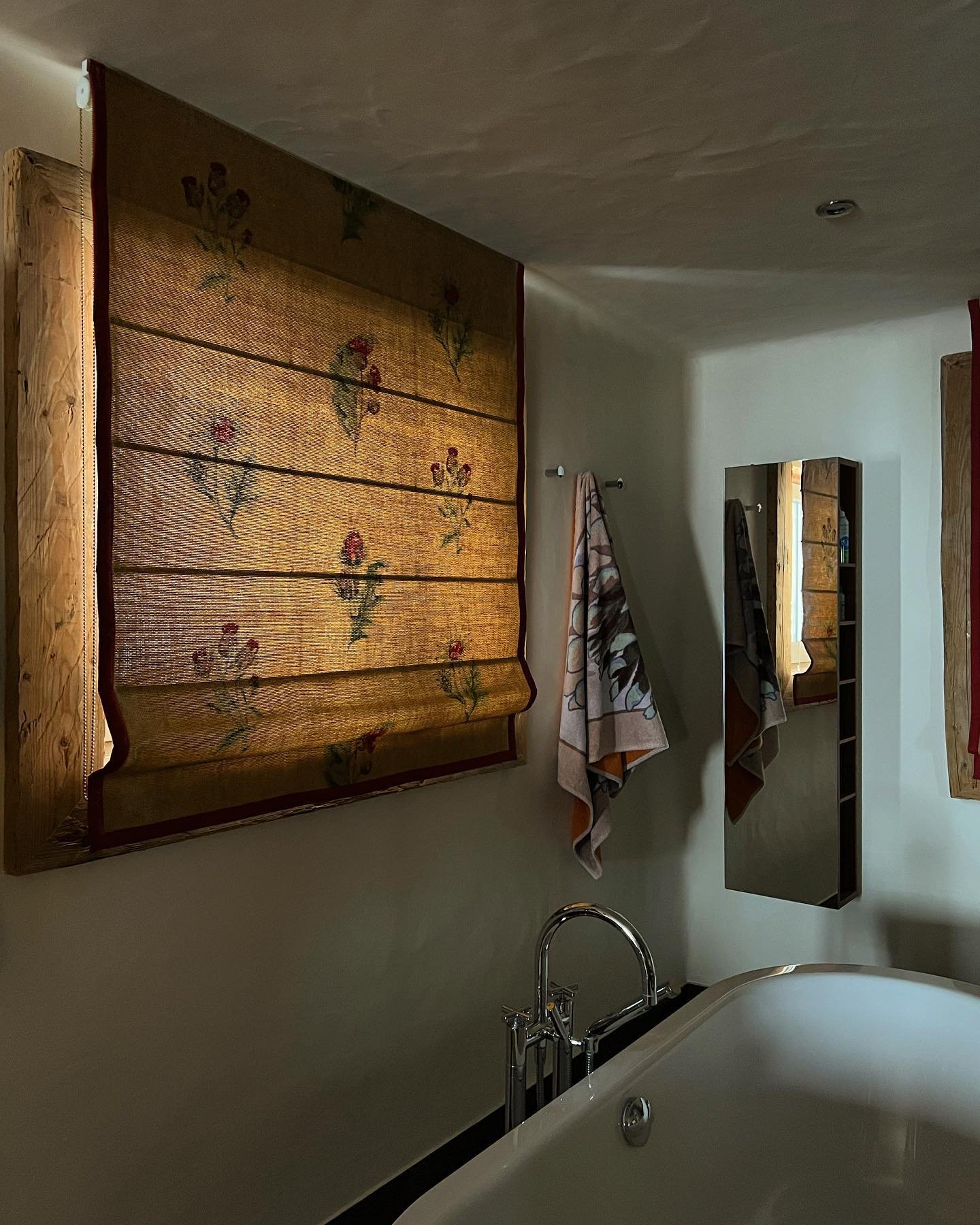 While designing #ChaletMontanum&rsquo;s master bathroom we wanted to feel like we were still surrounded by snow all the while being protected and cosy in a warm apr&egrave;s-ski bath. The textured walls aim to recreate the snow out caped mountains.