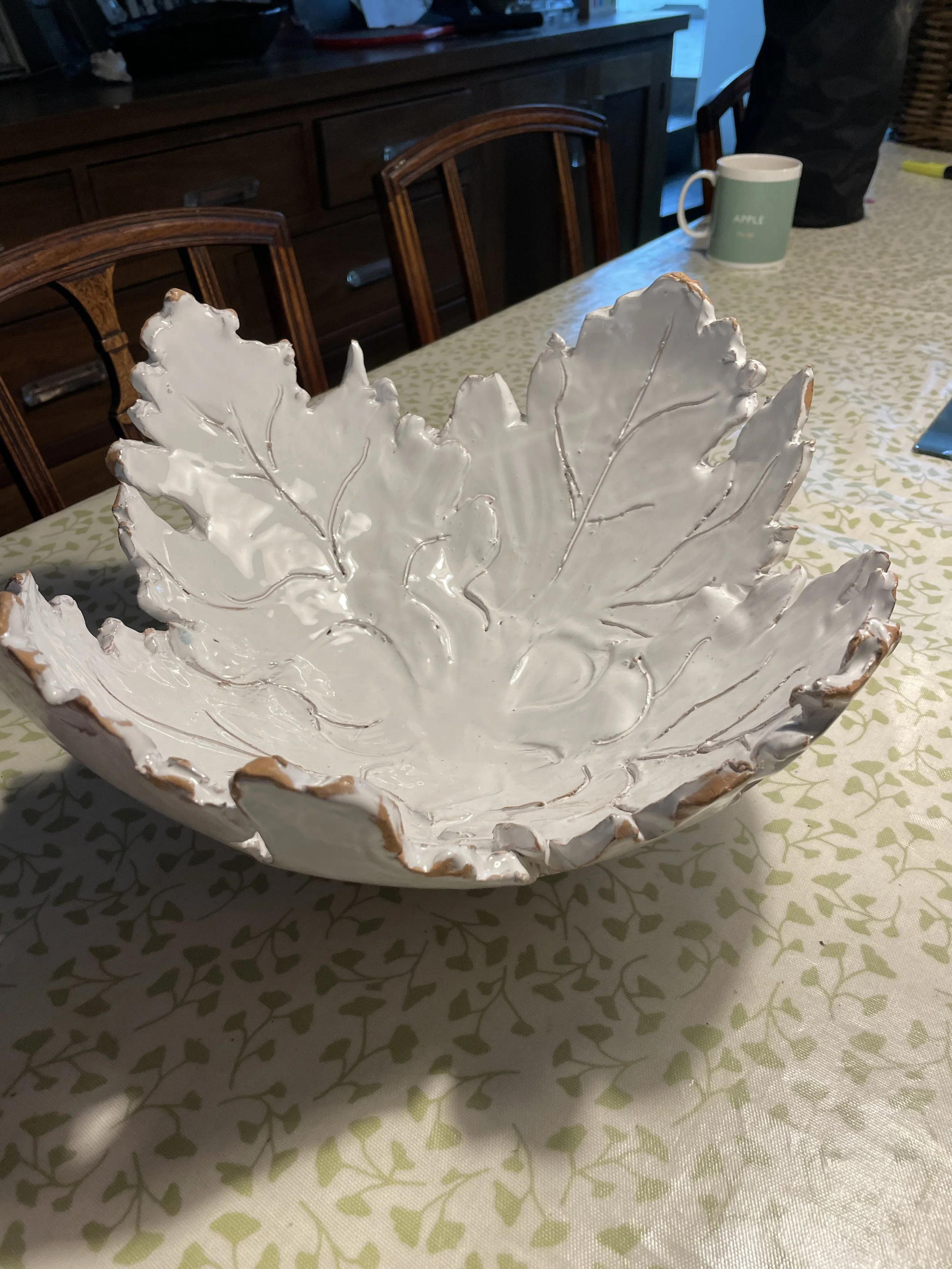 Vine leaf bowl - white 