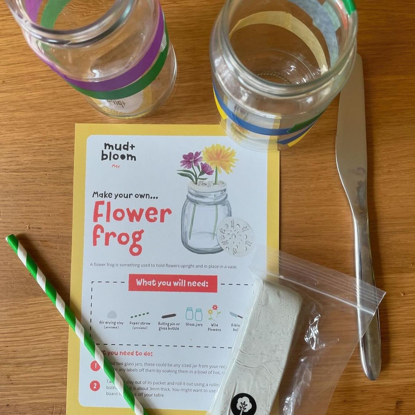 Make a flower frog 🌸🌿🌼

This is one of the activities in our May box. A flower frog is something used to hold flowers upright in a vase. 

You can order a May box here: www.mudandbloom.com/subscribe

You can get 10% off your first month-to-month s