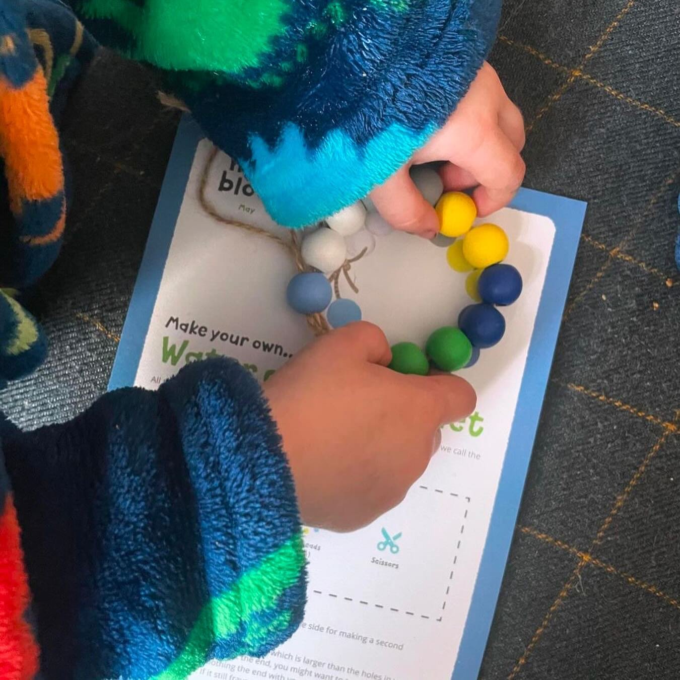 Make a water cycle bracelet 💦☀️🌈

It&rsquo;s a lovely way to learn how water on earth moves through its different stages. In our May box we provide 16 beautiful wooden beads and some natural hemp wine for the activity, enough to make two bracelets.