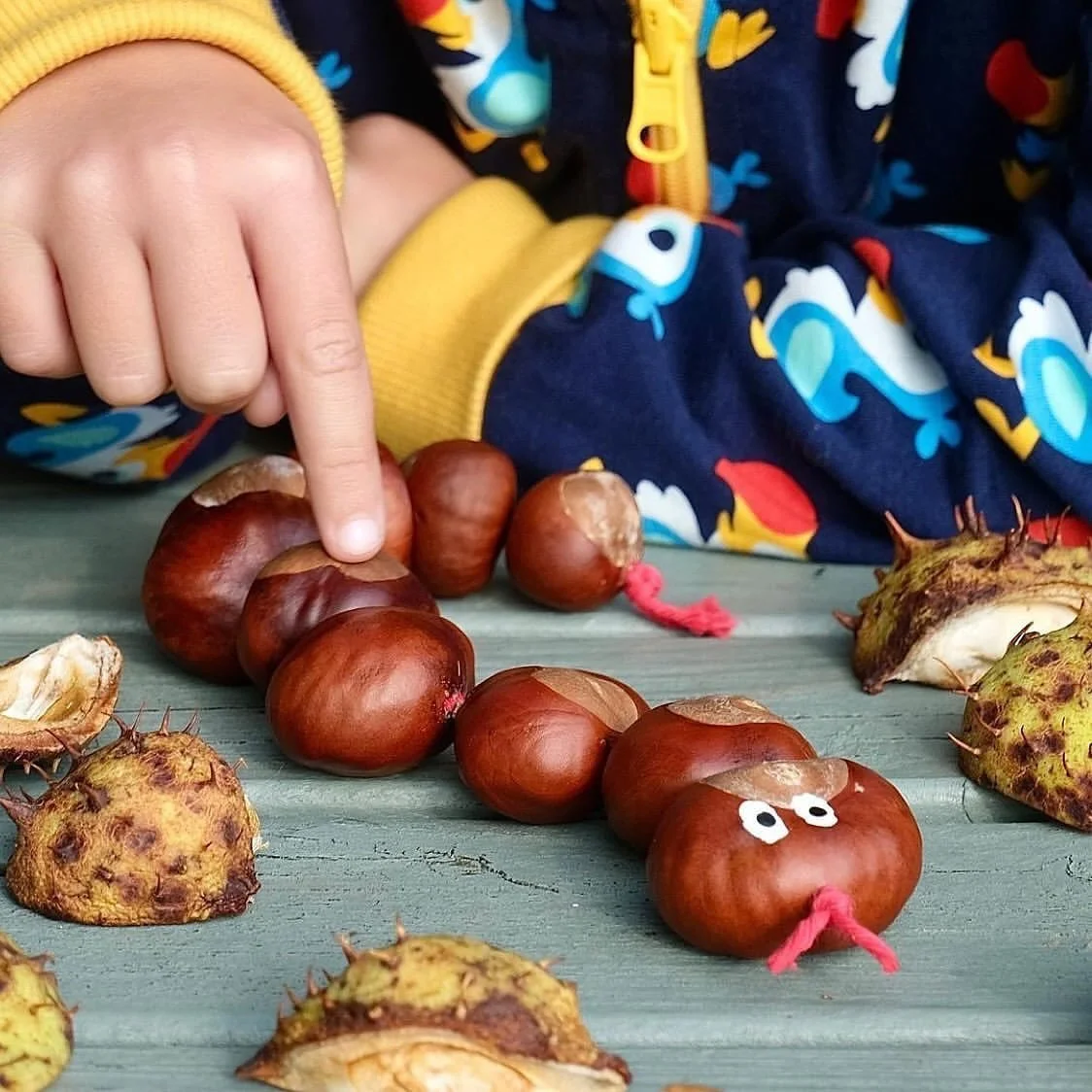 Make a wriggly conker snake! 🌰🐍

Threading, painting and counting &ndash; this simple autumn craft brings them all together! Children will love turning their collection of shiny conkers into a long, wriggly snake.

You&rsquo;ll just need some fresh