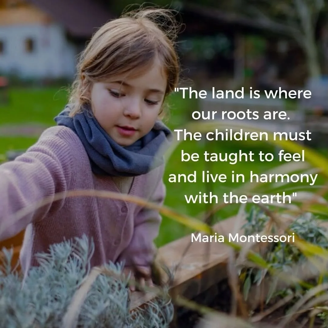 Let them grow up knowing the earth beneath their feet 🍃🍂

#natureconnection #childhoodinnature #outdoorchildhood #growingwithnature #mudandbloom