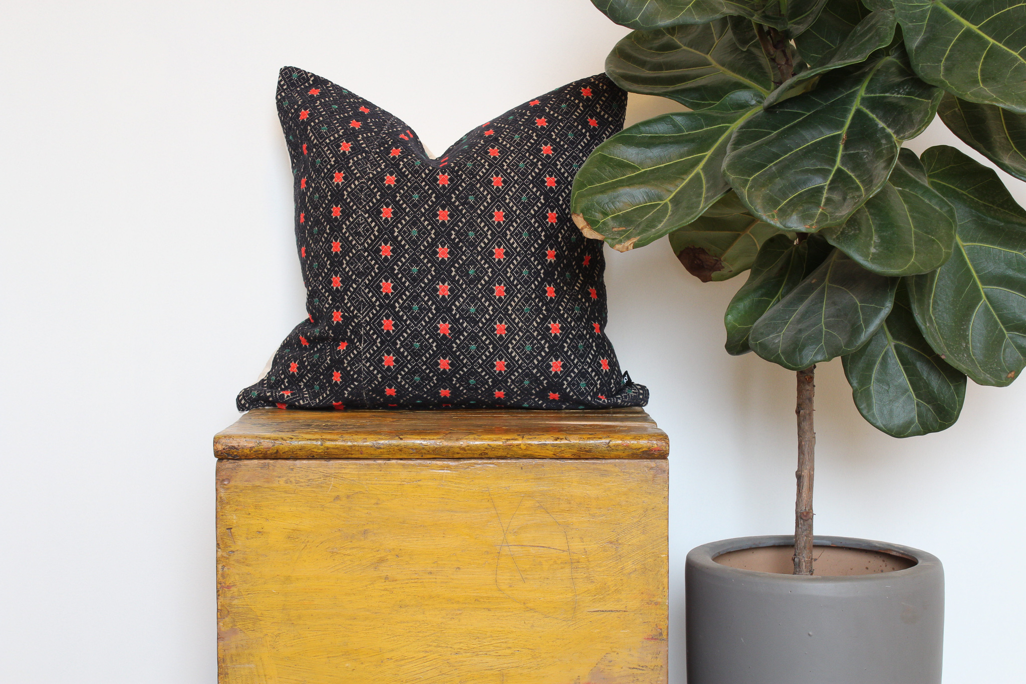 star_pillow_tree.jpg