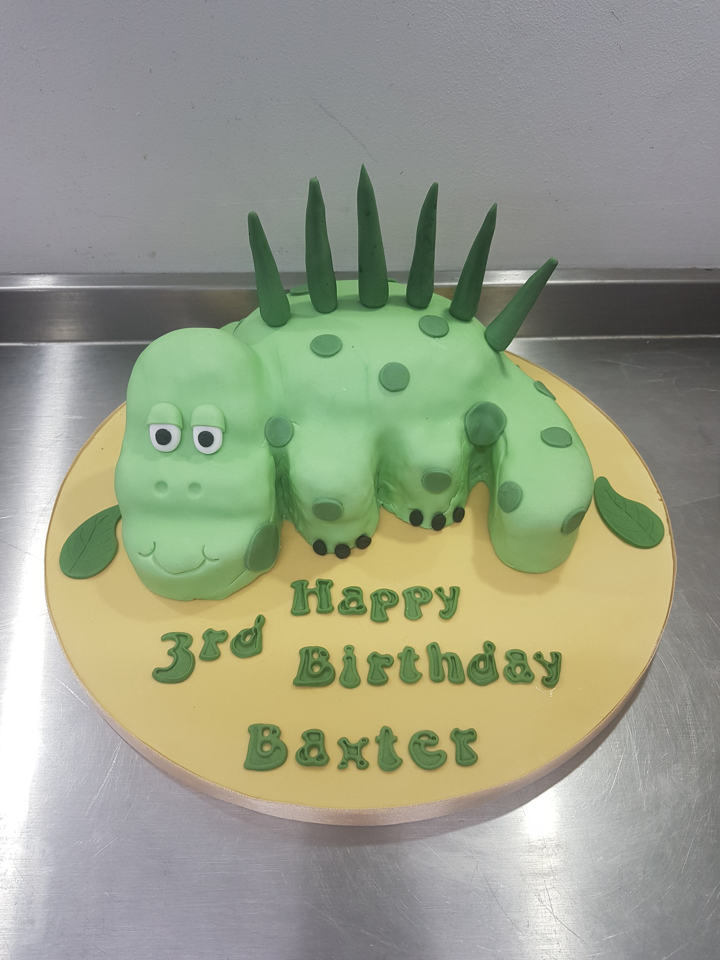 dinosaur cake.jpg