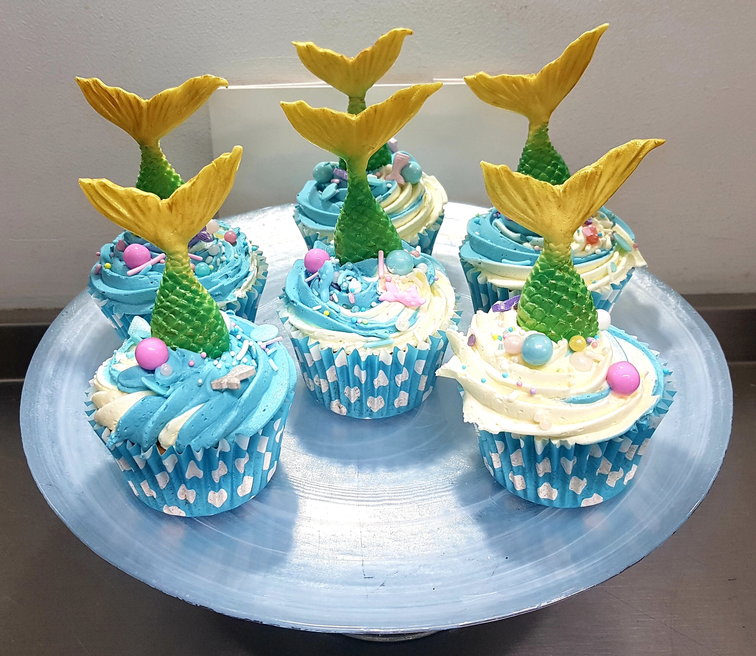 mermaid cupcakes.jpg