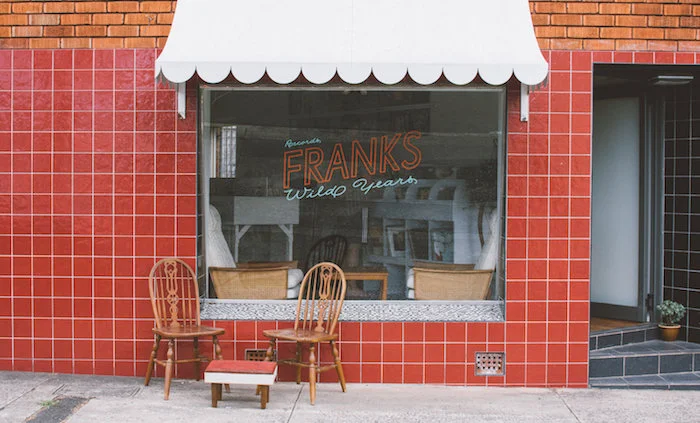 FRANKS WILD YEARS, THIRROUL.