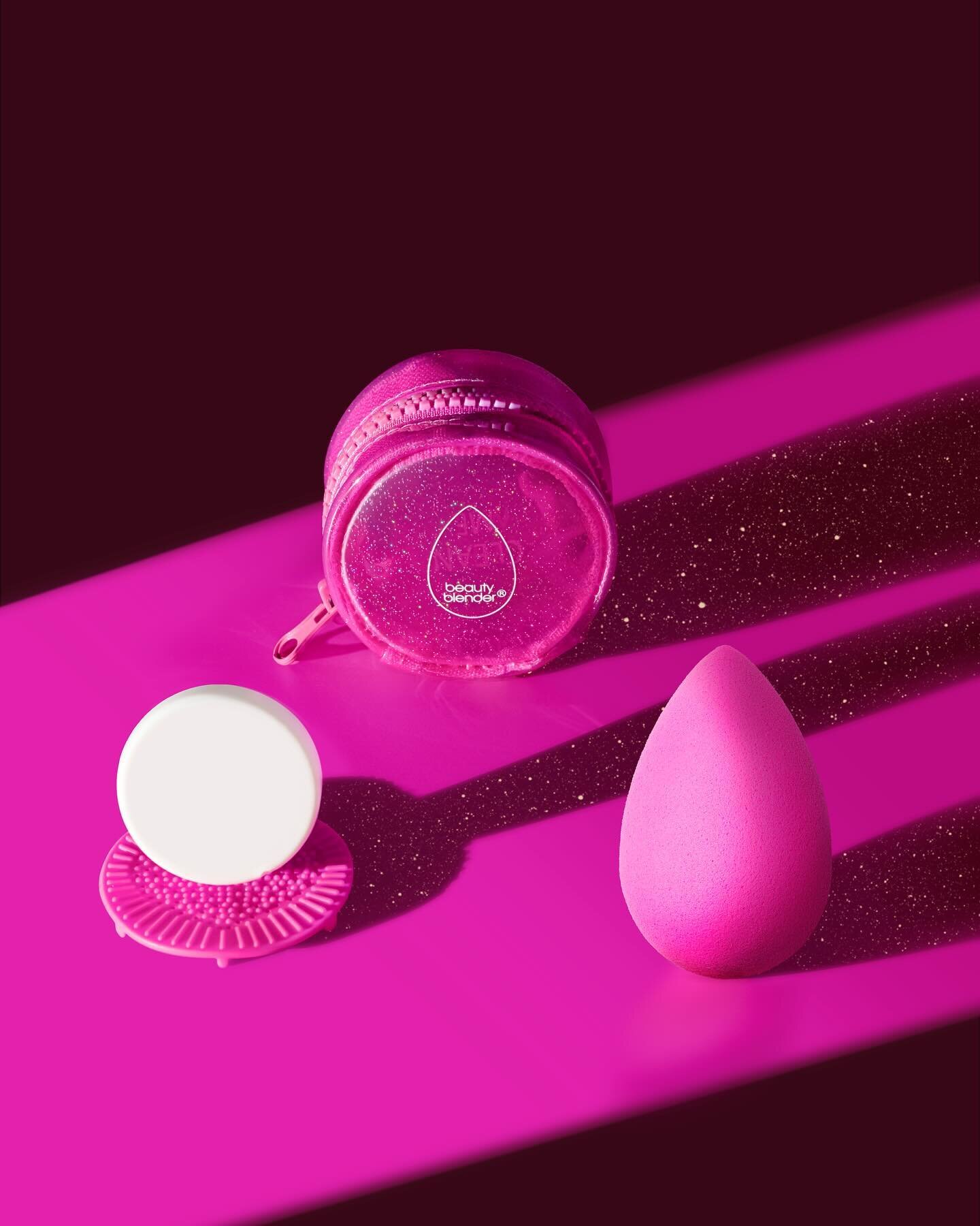 ✨ Get ready to slay your beauty game with our 4-piece starter set! ✨ Includes the iconic BEAUTYBLENDER&reg; ORIGINAL, vegan BLENDERCLEANSER&reg;, Silicone Mat, and Limited-Edition Glitter Pouch. Get flawless results every time! ✨ #beautyessentials #f