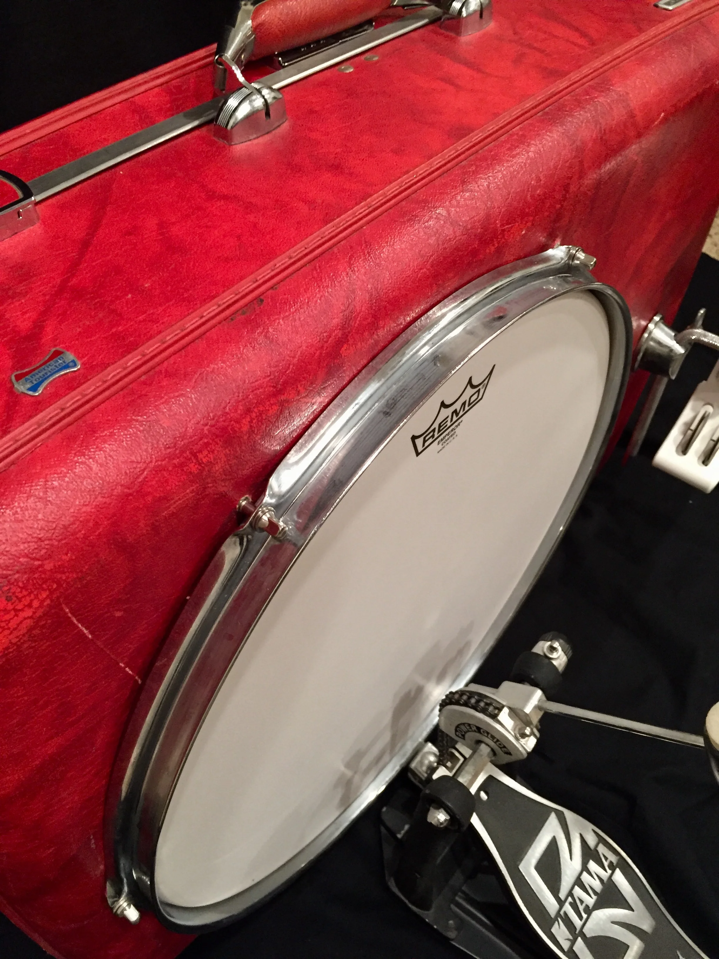 We love it when we find a vintage suitcase as eye catching and unique as the vintage American Tourister pictured above. This is a 16" vintage red American Tourister and is the exact drum featured in the Maury Zeller videos from our home page. See something you like? Ask us about doing a custom build for you. We'll work with you to create the vision in your mind's eye and make it a reality.