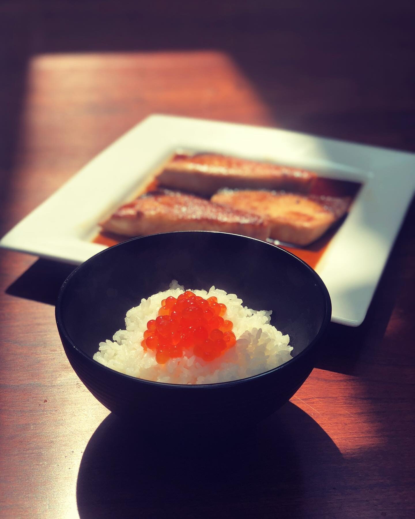 Simple is Best 

#ikura #kanpachi #rice #simplemeals