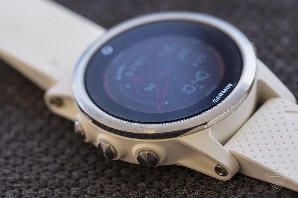 THE GARMIN FENIX 5S IS THE FITNESS WATCH I DON'T WANT TO TAKE OFF