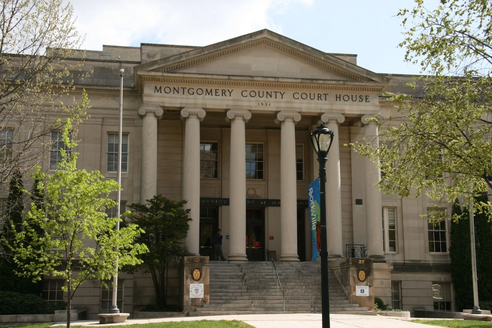 montgomery county courthouse.jpg