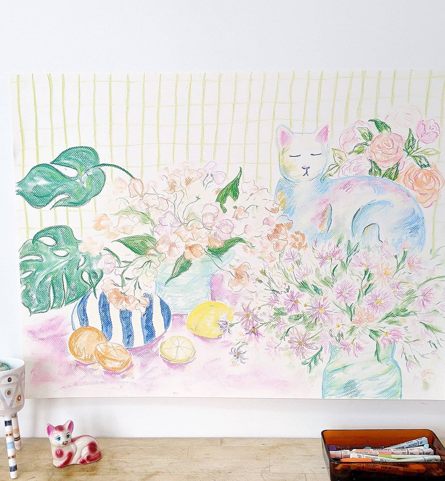L'aboutissement d'une semaine d&eacute;di&eacute;e au pastel sec 💐🐈🪴
.
.
.
#montrealart #montrealartist #pastelpainting #pasteldrawings #softpastels #softpastelart #stilllife #artexploration #arteducator #artteachersofinstagram #artteacher #madein