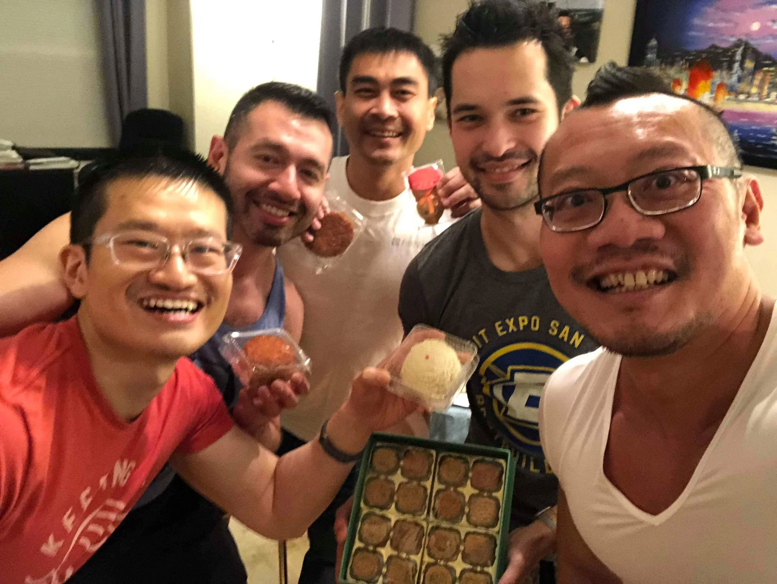A Lesson in Mooncakes… Kinda Like Tamales?