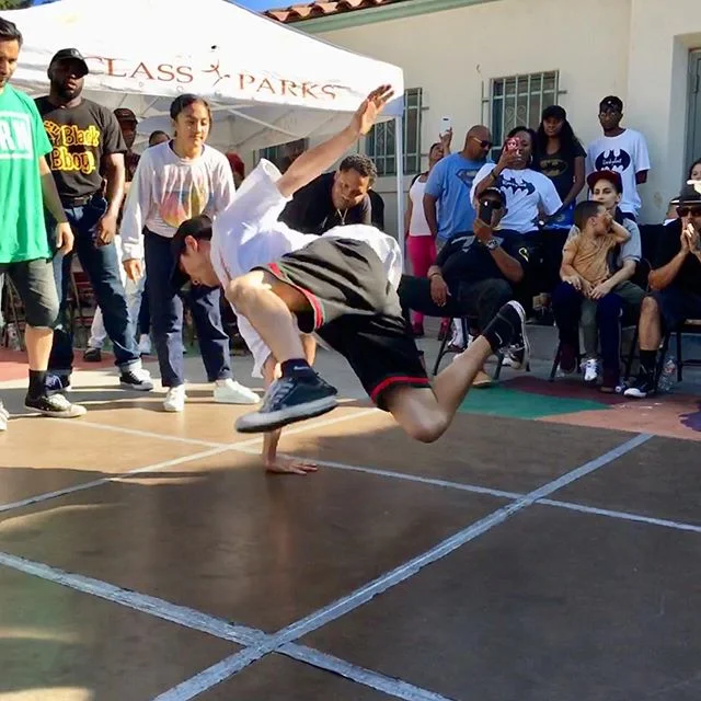 Caught up in the moment during the team battle. Fresh snaps. @toonz_concreteallstars @bboybebo @logistx_ugf @mrguillotine2012 @jhonnyb.bad @fantasticpatrick @kidflight @culture_la @calartscouncil @lacountyarts @lacityparks
