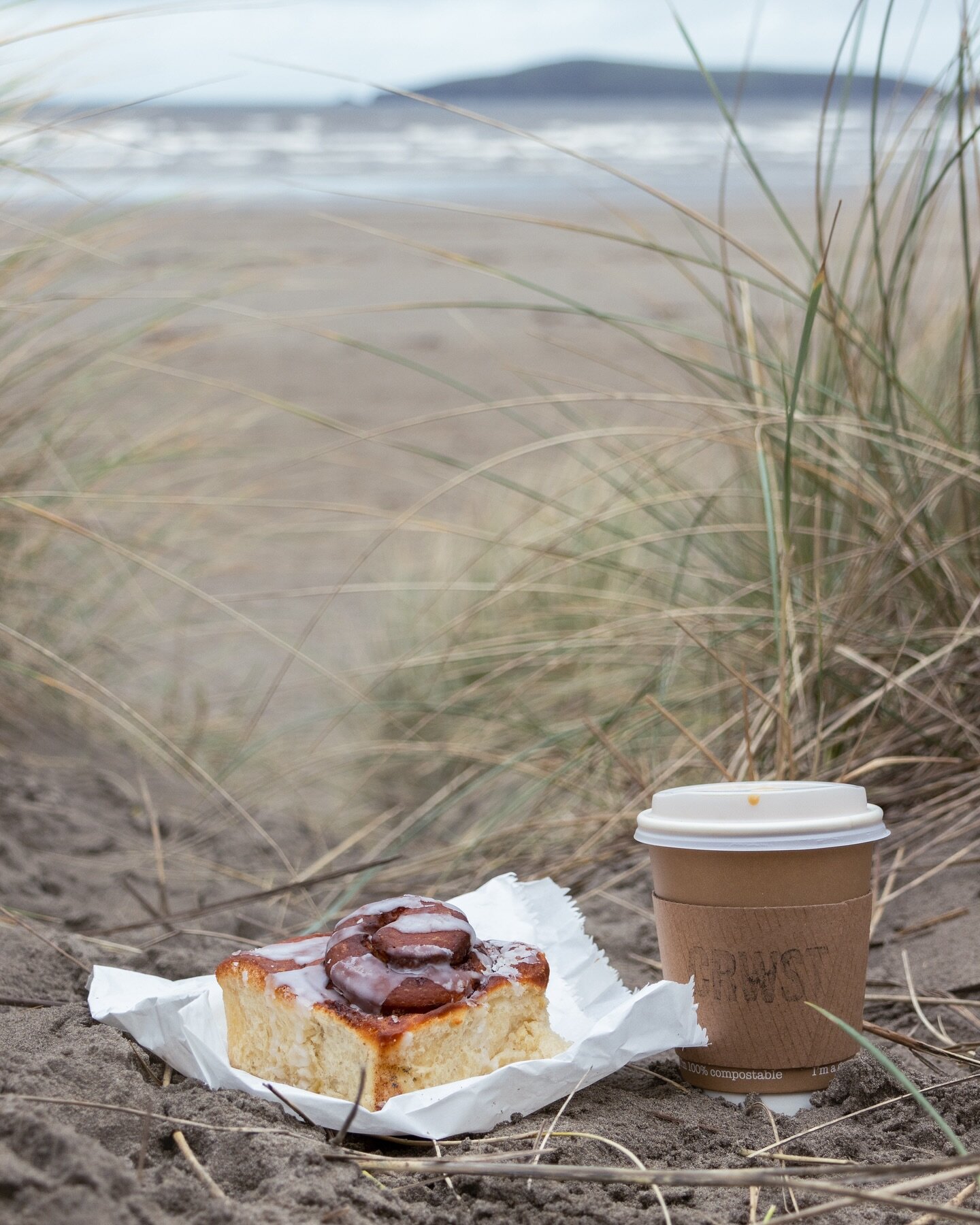 Coffee and cinnamon buns by the sea anyone? 🌊

@crwst_poppit is one of the fantastic spots in our new Pembrokeshire Coast guide, curated, written and photographed by @brookaurora_ ✨

The guide features 4 walks as well as places to visit, eat drink a