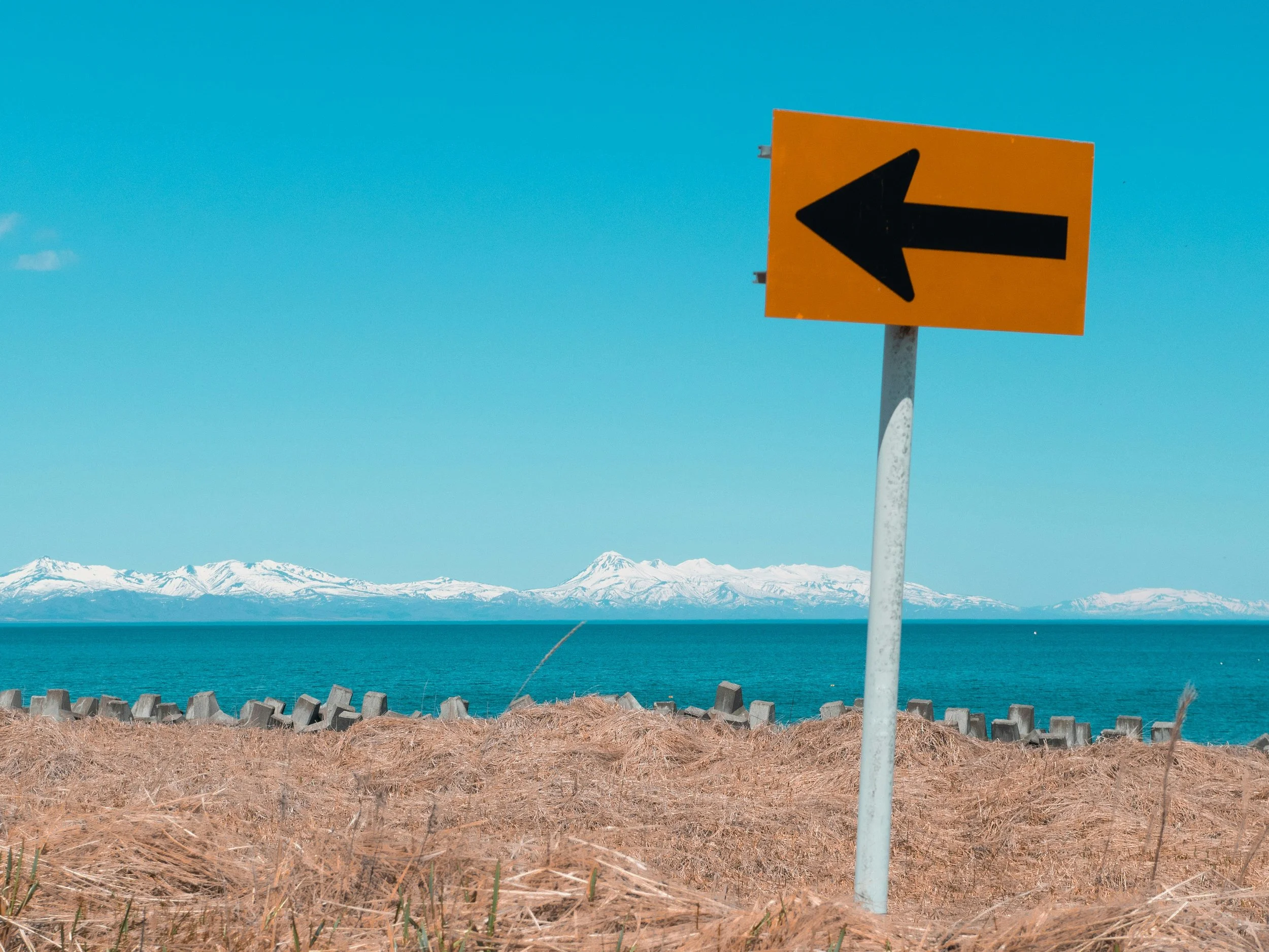 arrow road sign.jpg