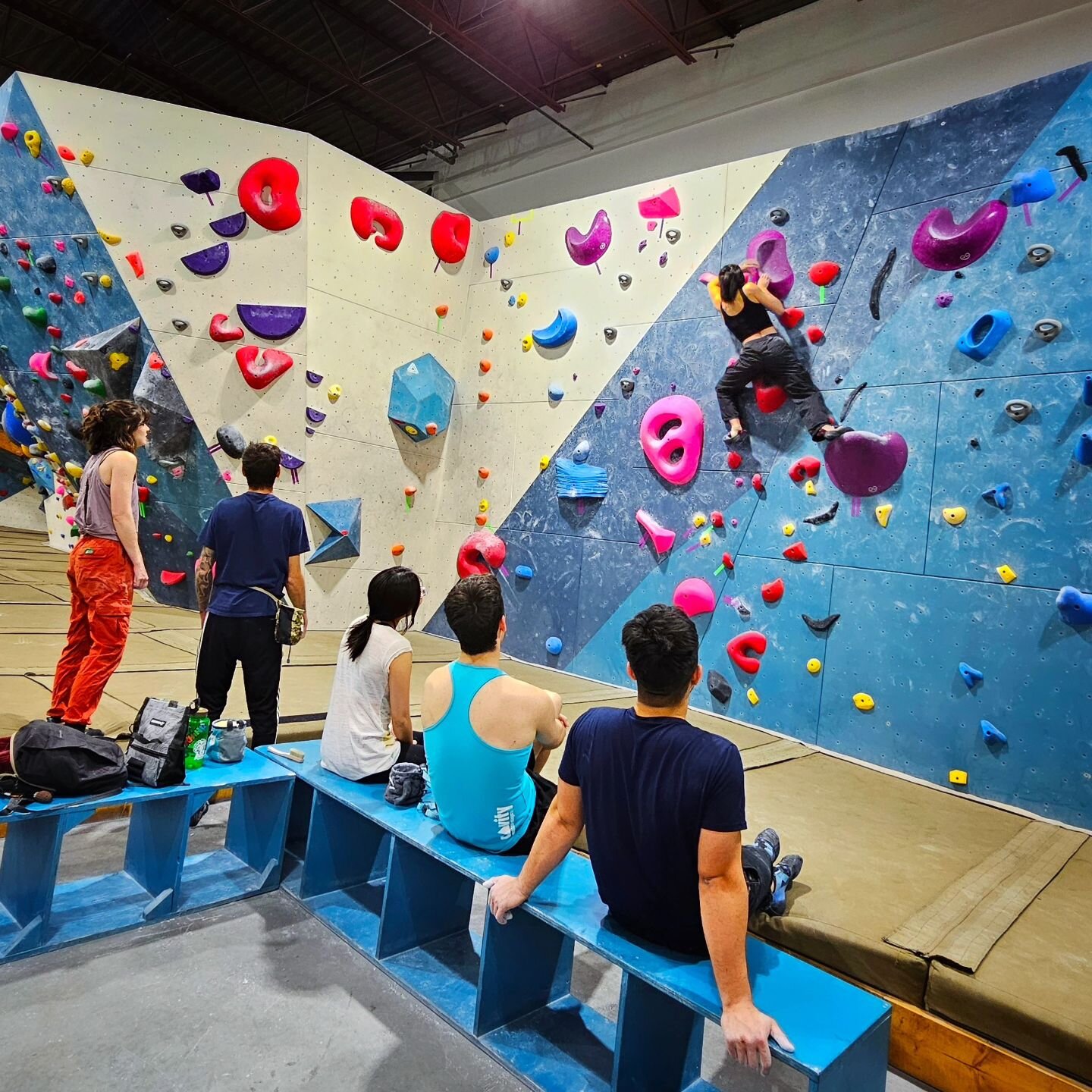 That new set 💥

#toprockclimbing #brampton #bouldering