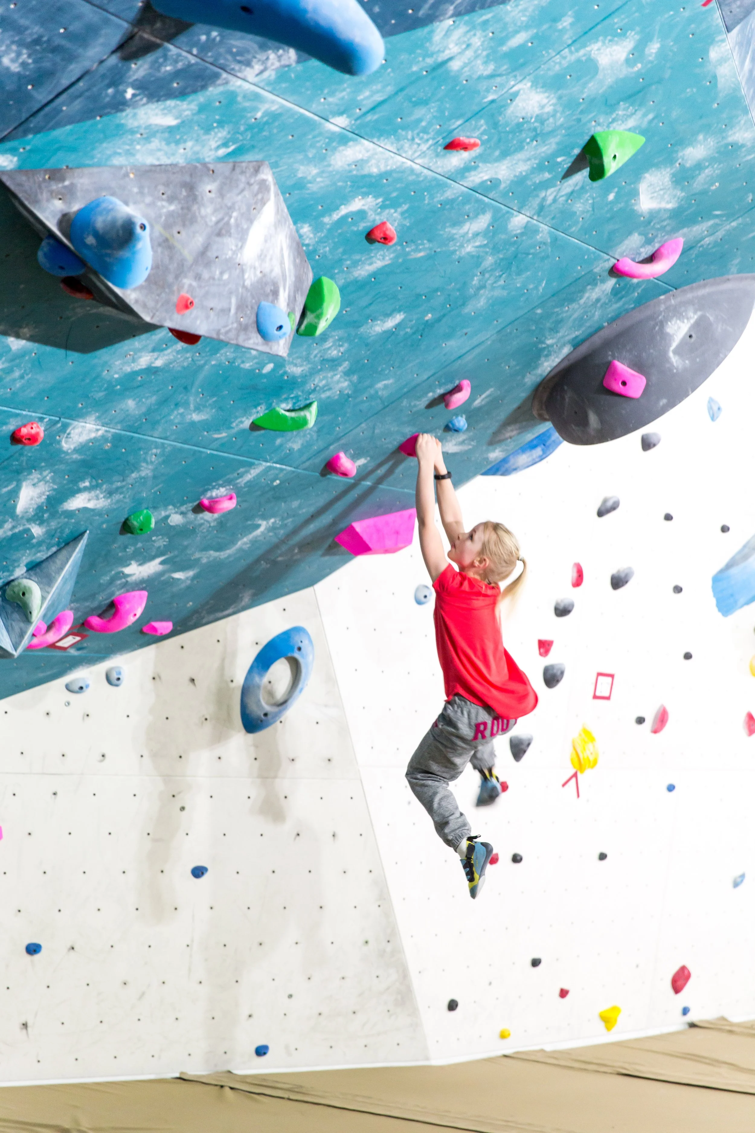 Top 10 Reasons Kids Benefit from Indoor Rock Climbing