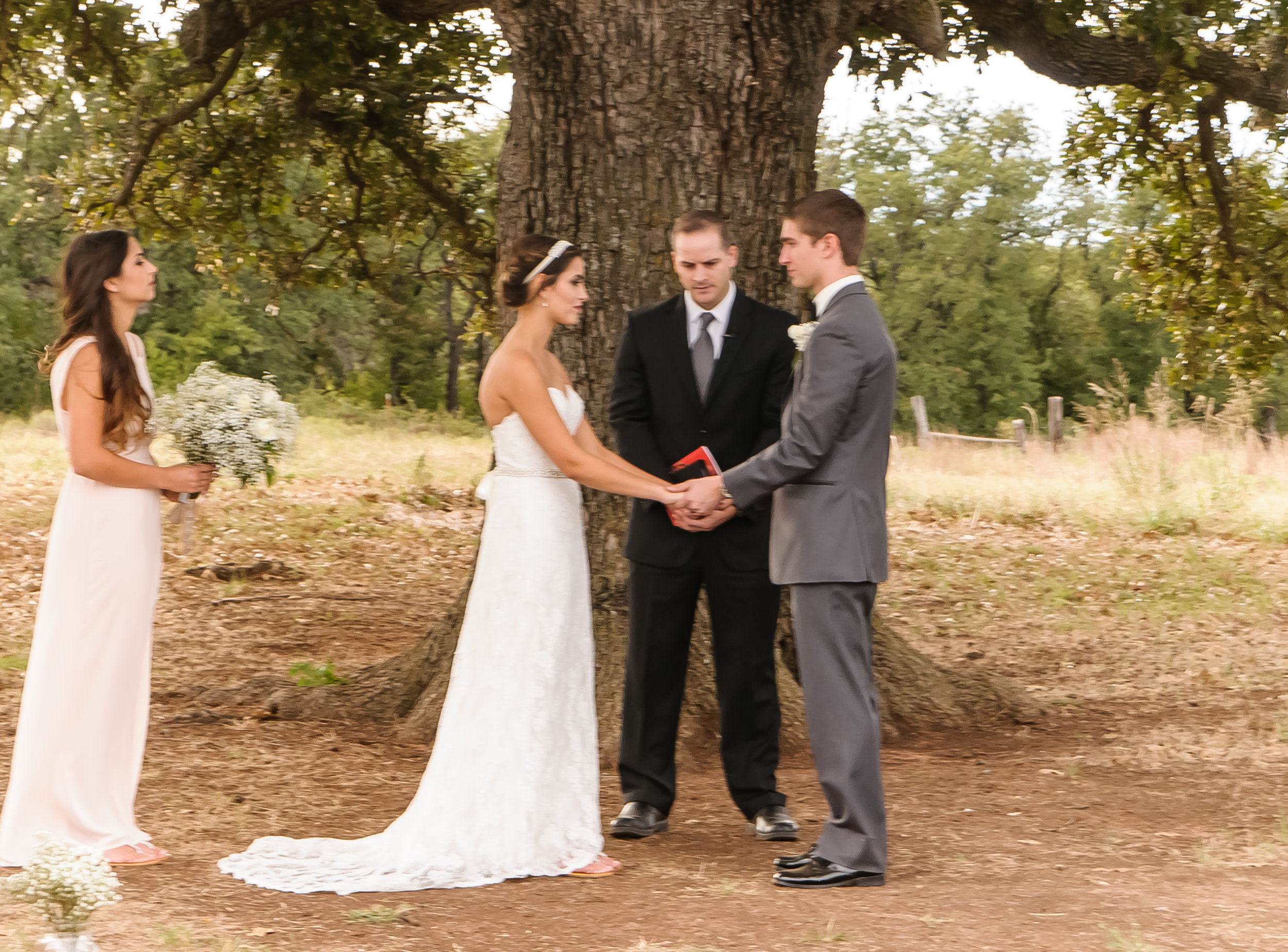 Wedding Photographer at Blessed Oak Marlow Oklahoma 