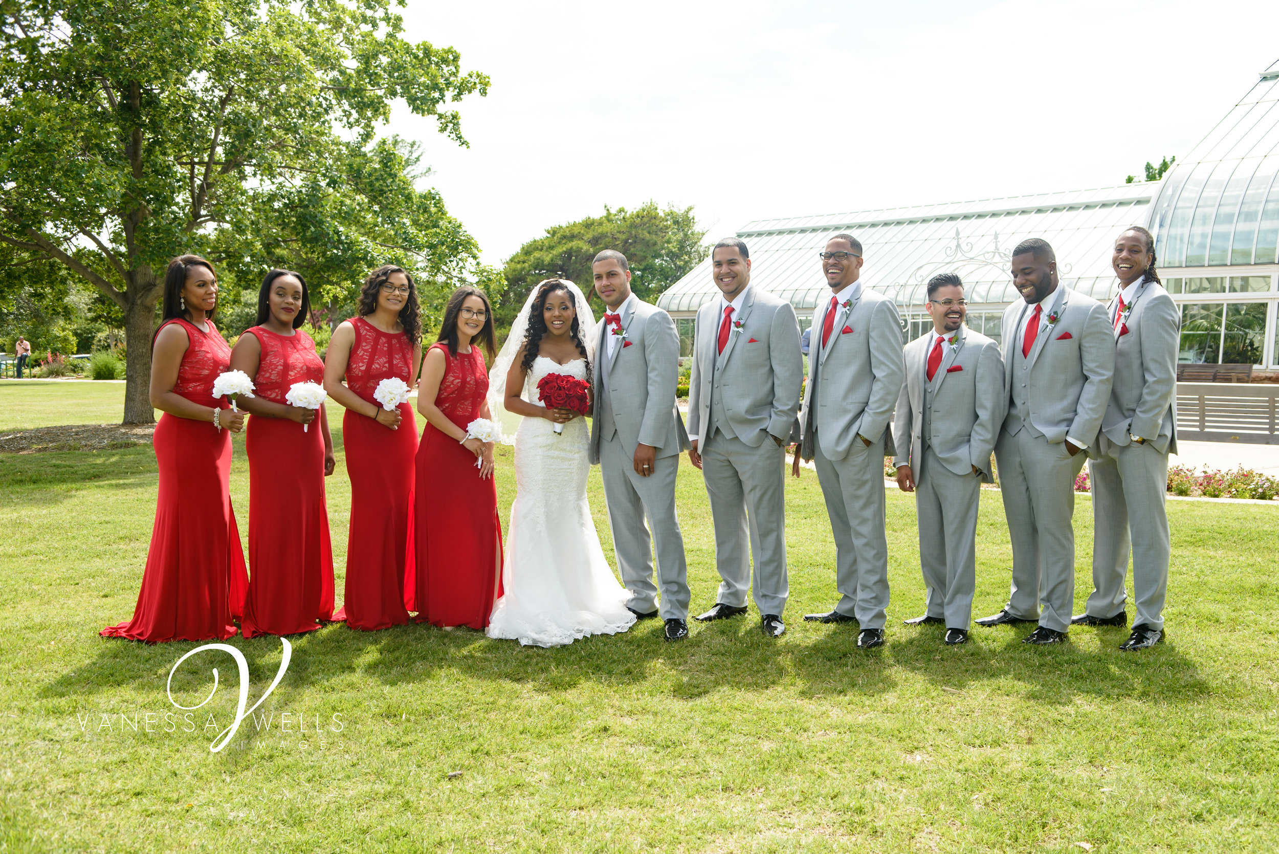 Bridal Party Wedding photographer in OKC Will Rogers Garden