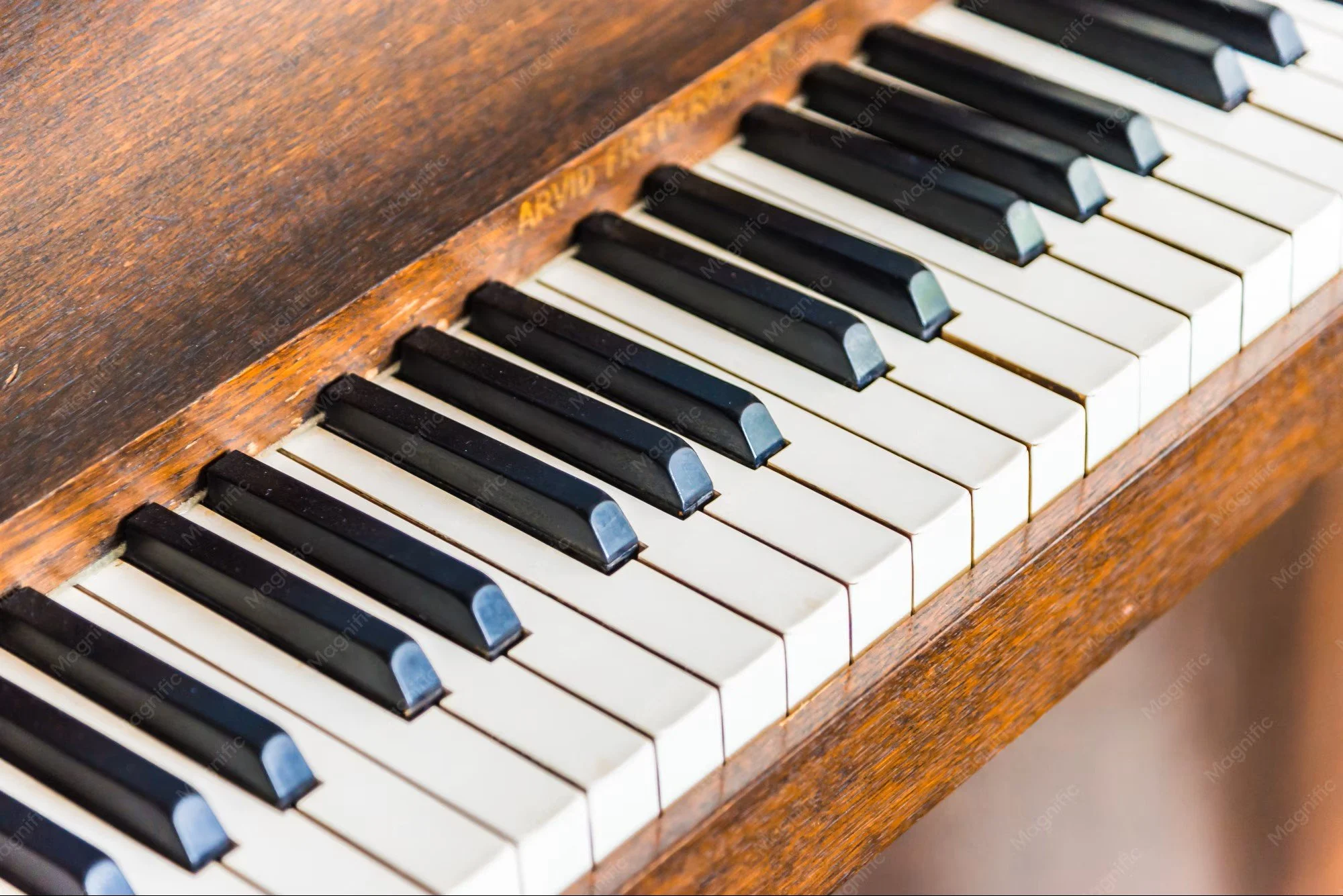 piano.jpg