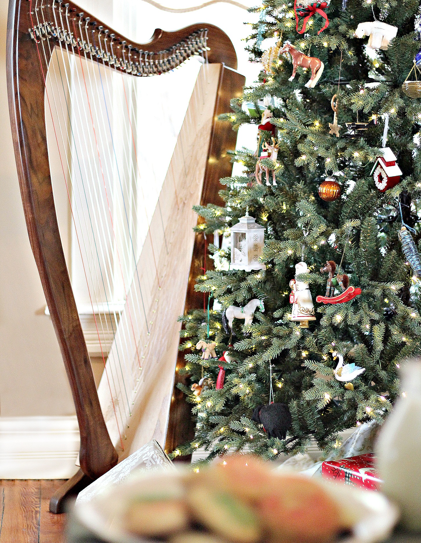 Snickerdoodles+%26+tree+%281%29.jpg