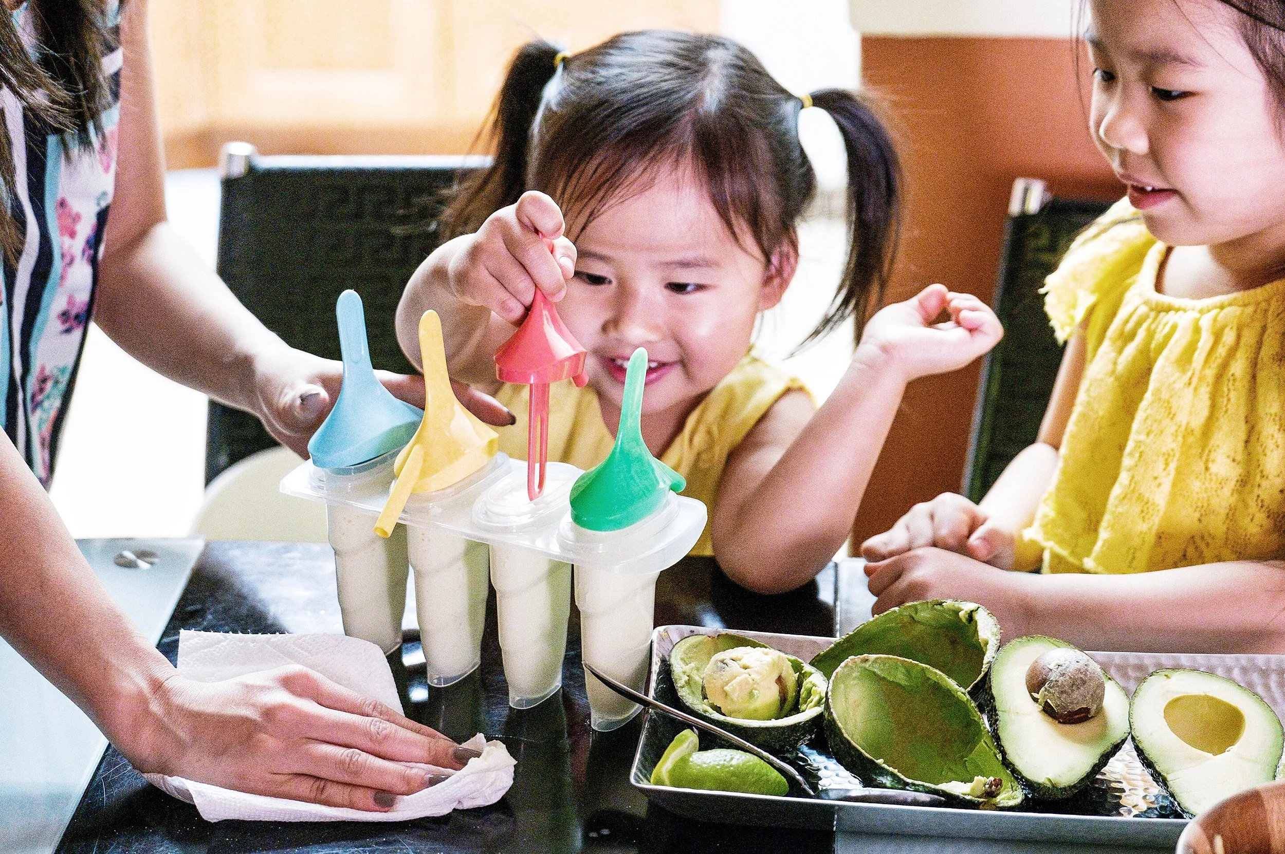Lets make some delicious avocado popsicles!