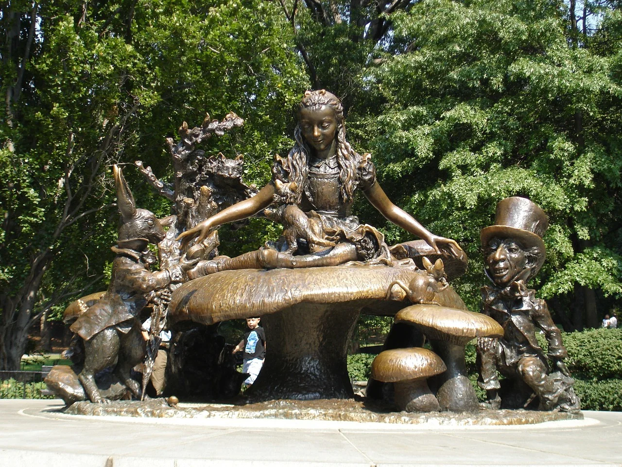 alice-11198_1280.jpg