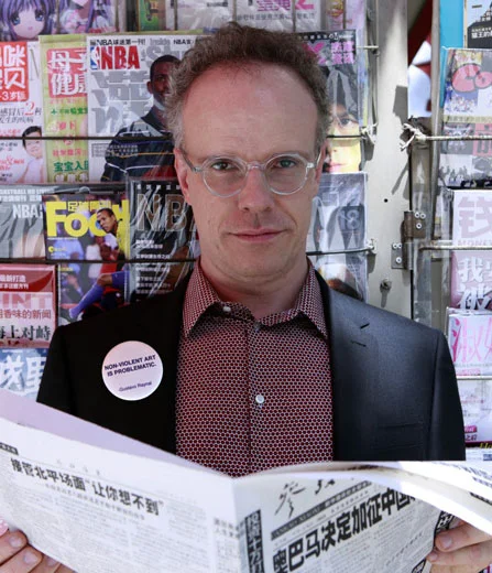 10_hans-ulrich-button.jpg