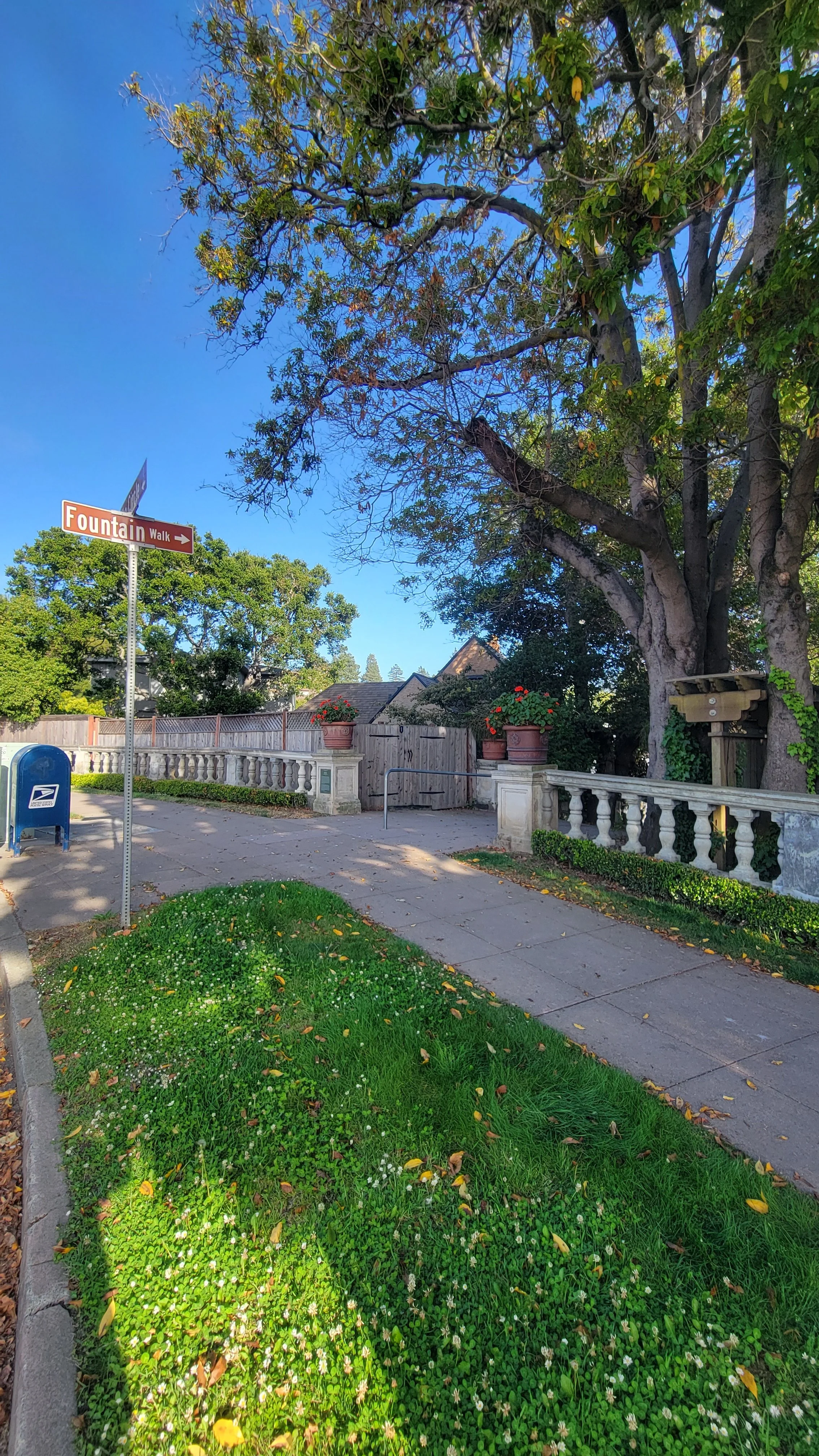 Fountain Walk 10.jpg