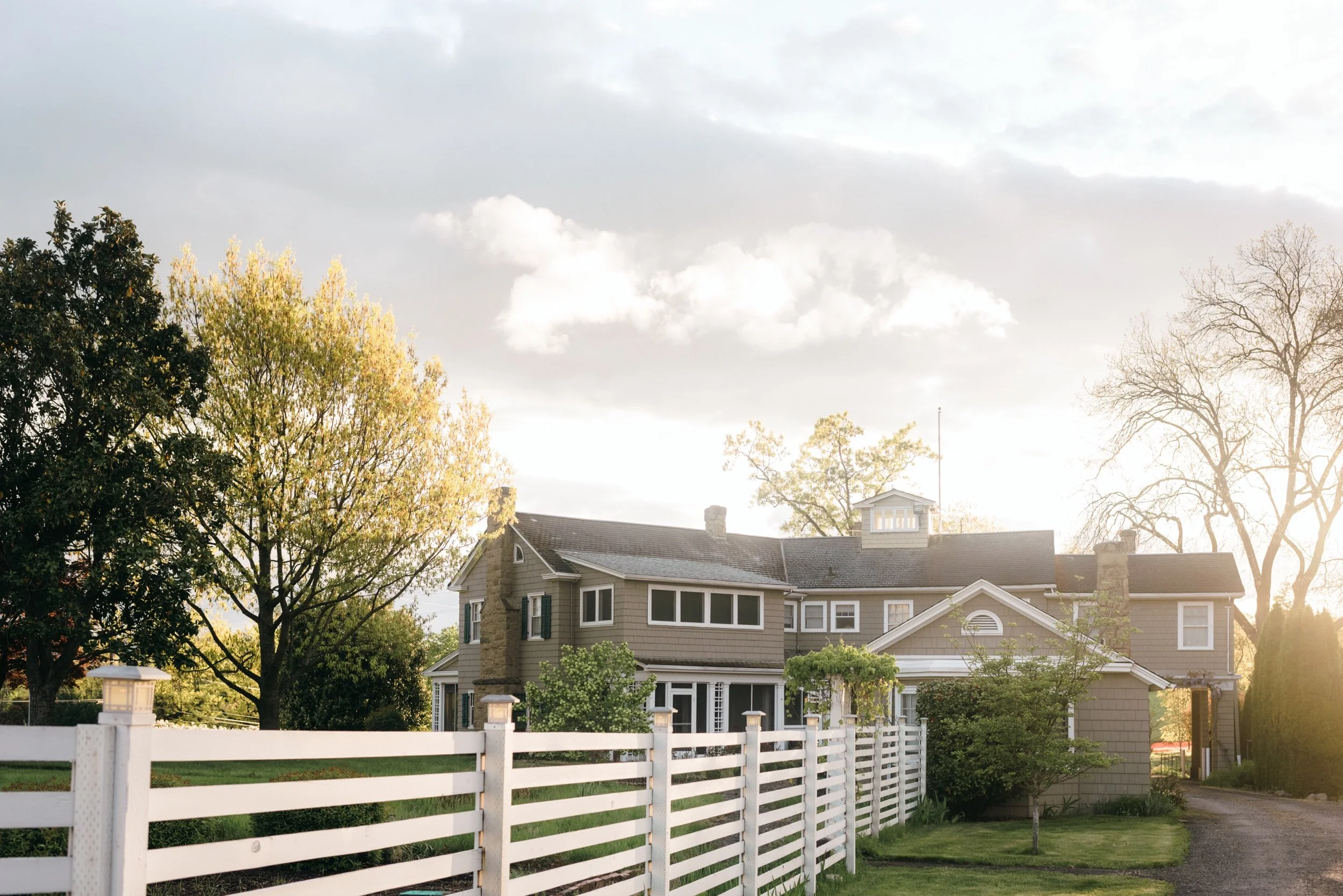 Spring Editorial at Hillcrest House Medford Oregon Wedding