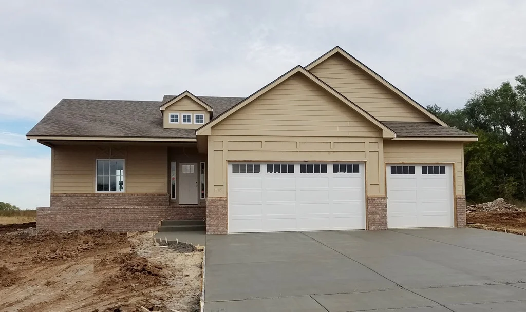 UPDATES — Emerald Valley Estates