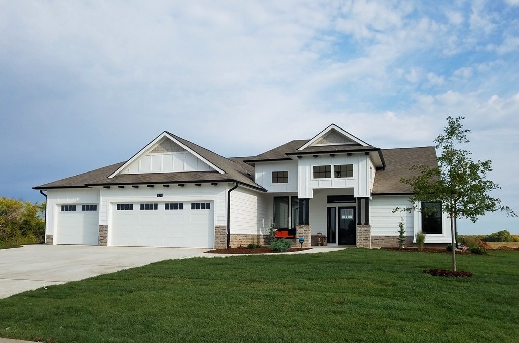 Emerald Valley Estates