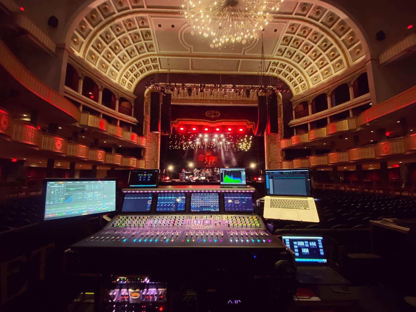 We had an amazing first run out with @realdarylhall and @the_todd_rundgren . I had the wonderful opportunity to mix in several iconic venues like @theryman and @carnegiehall . It was not without its challenges, but as with all tours, our crew and ban