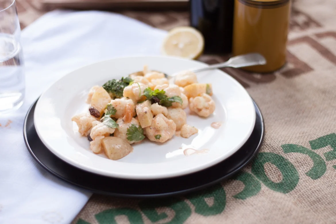 CURRIED POTATO, CAULIFLOWER AND BROCCOLI SALAD (V+, V,GF, NF, GRF)