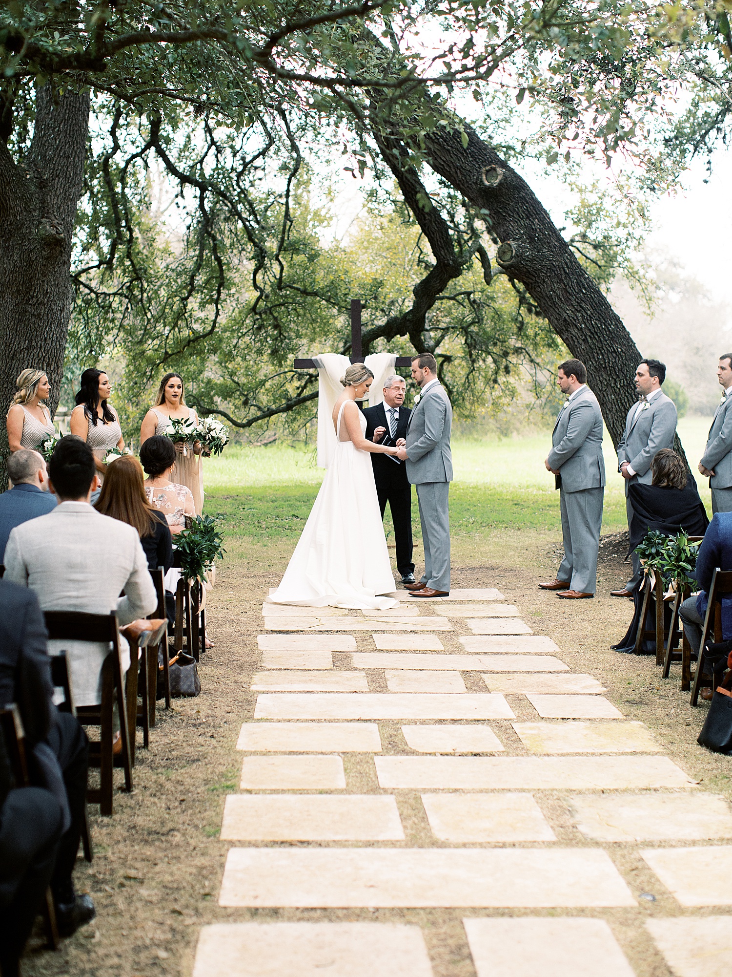 Austin Texas Spring Vineyard Wedding_0017.jpg