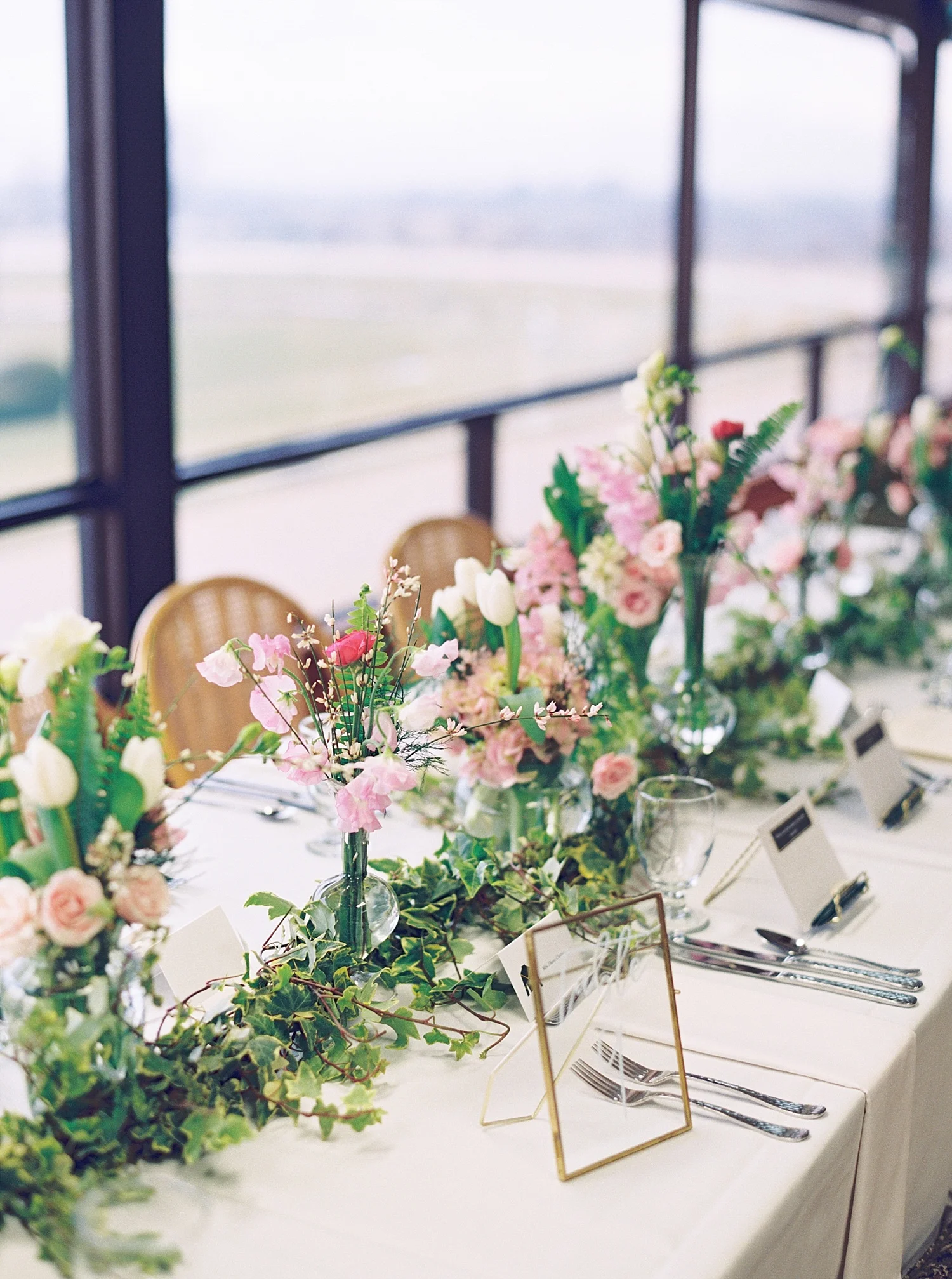 Lexington Kentucky Keeneland Brunch Wedding Laura Bodnar Photography_0010.jpg