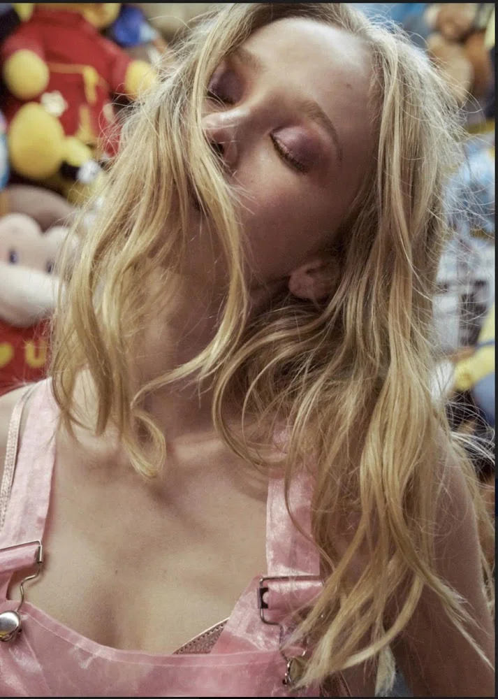 Organza overalls: Lynne Weare @lynnehw Photographer: David Hans Cooke @studio.davidhanscooke Stylist: Marisa Ellison: @marisa_ellison Makeup: Yui Ishibashi @yui_i Hair: Wade Lee @hairbywadelee Models: Emma at Silent Models NY and Farrah at Elite Models NYC